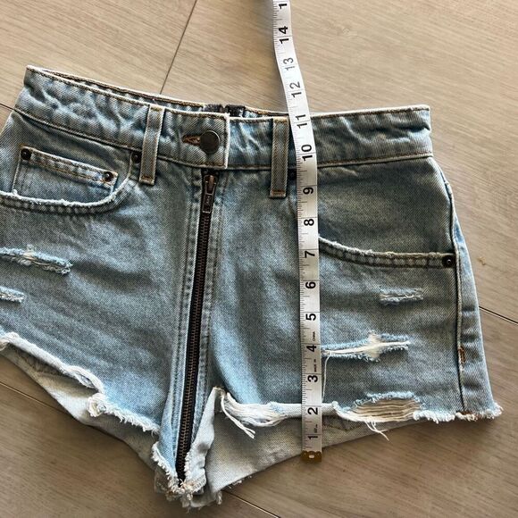 Carmar Denim Los Angeles Zip Up Shorts Size 25 distressed - Picture 6 of 10